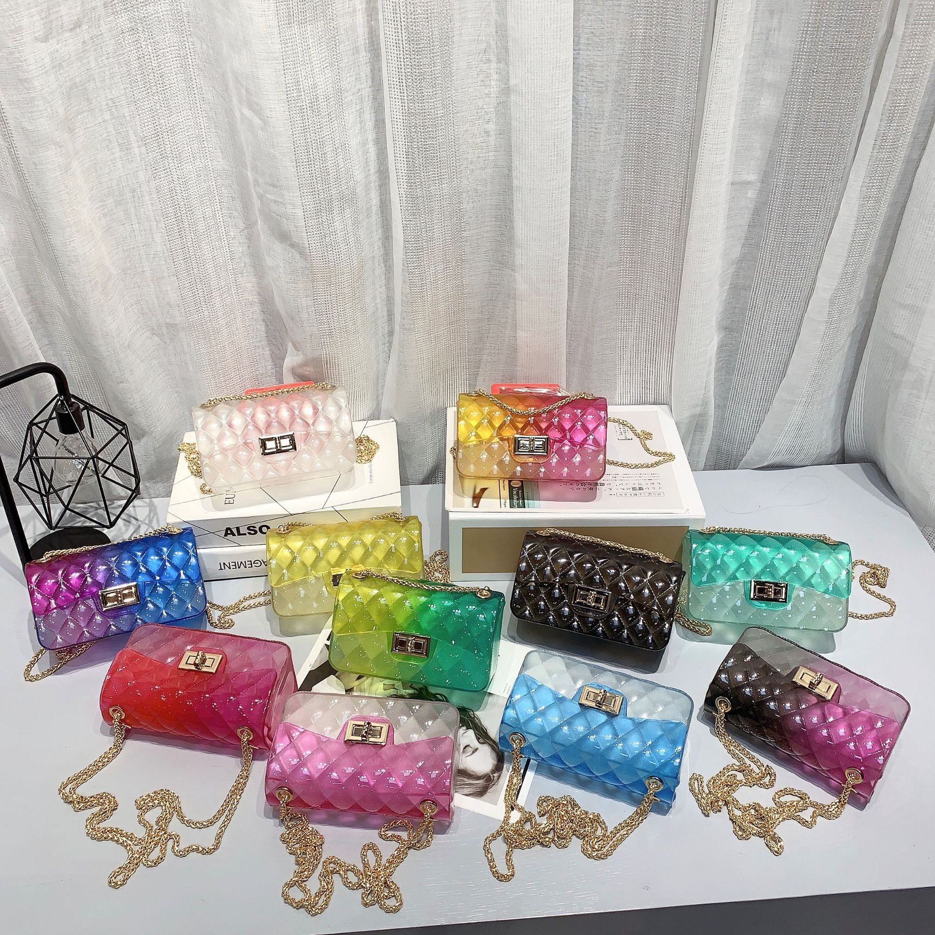 Summer 2020 hot style small fragrance wind single shoulder cross-body transparent leisure beach linger mini jelly bag lady