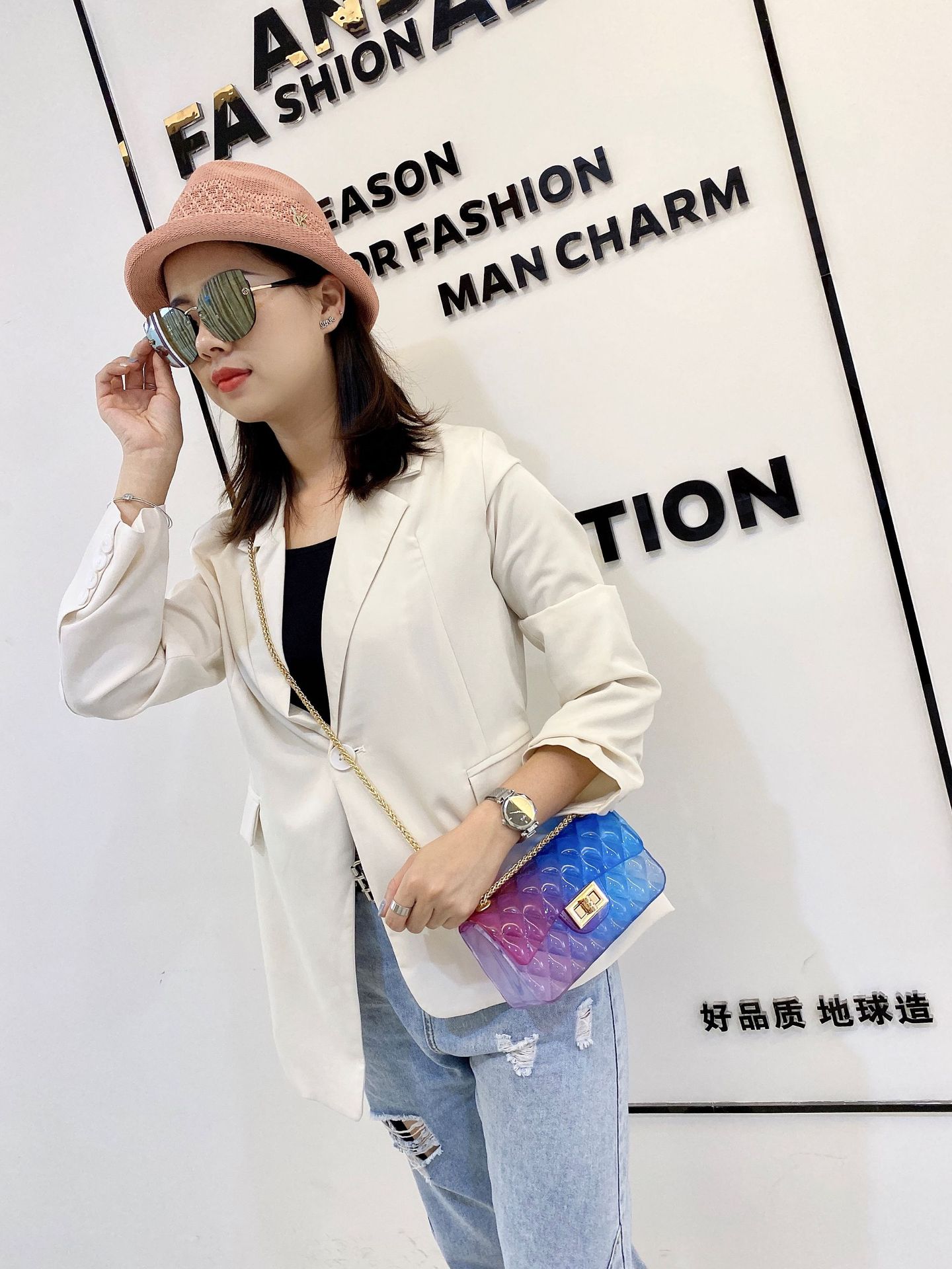Summer 2020 hot style small fragrance wind single shoulder cross-body transparent leisure beach linger mini jelly bag lady